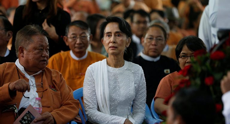 Myanmar’ın etnik temizlik suçlamaları karşısında sessiz kalan lideri Aung San Suu Kyi..